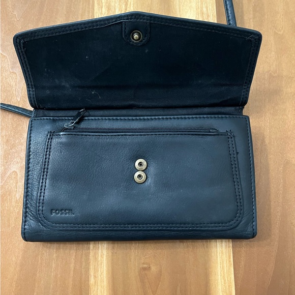 Fossil Leather Cross Body Bag - Picture 4 of 9